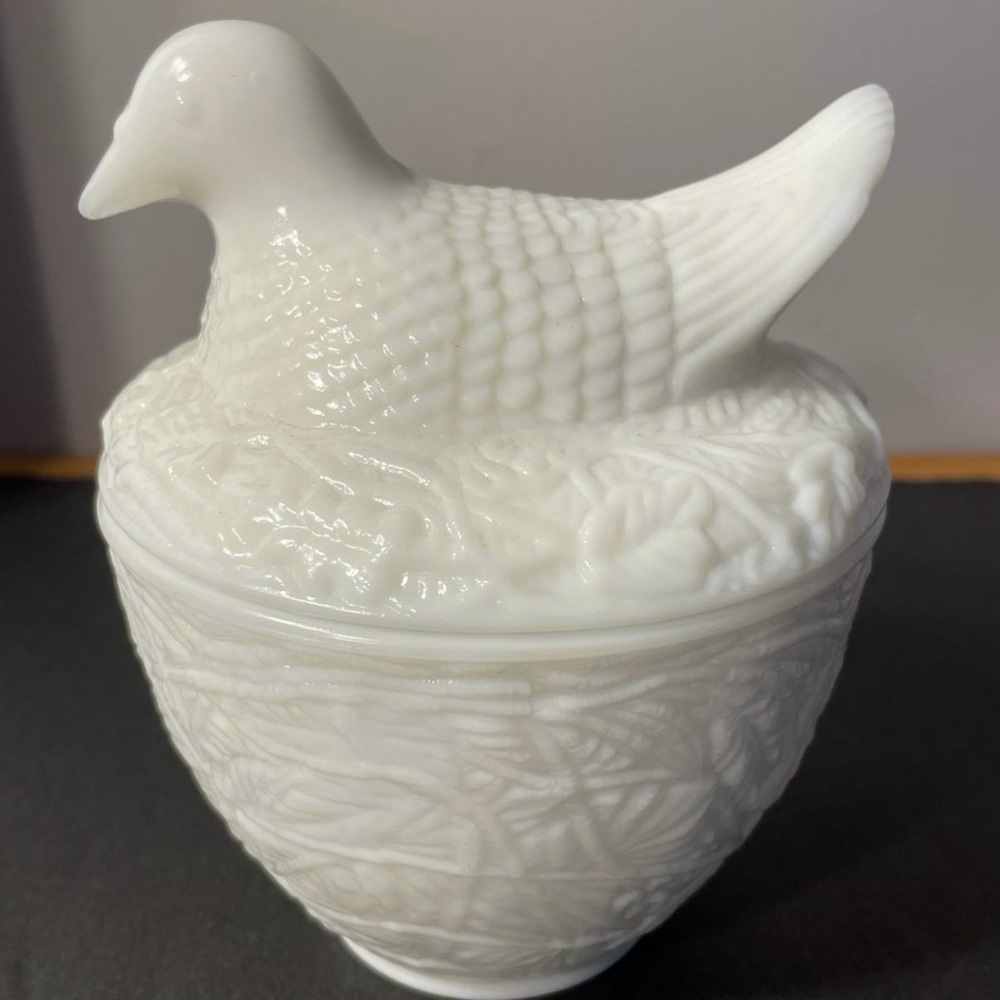 AVON Milk Glass Dove Dish with Lid